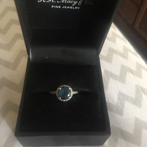 London blue topaz diamond  ring with diamond band